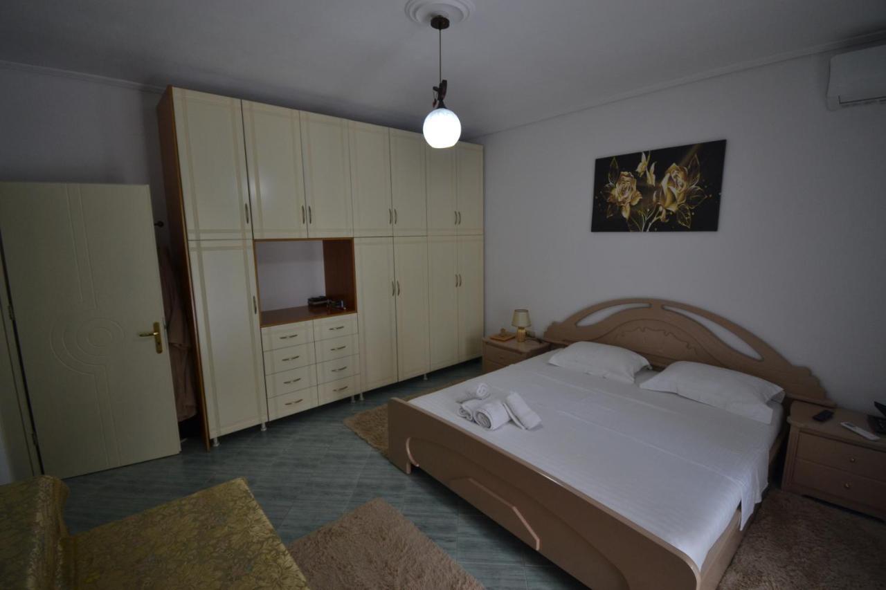 Villa Rrodhaj Sarandë Exterior foto