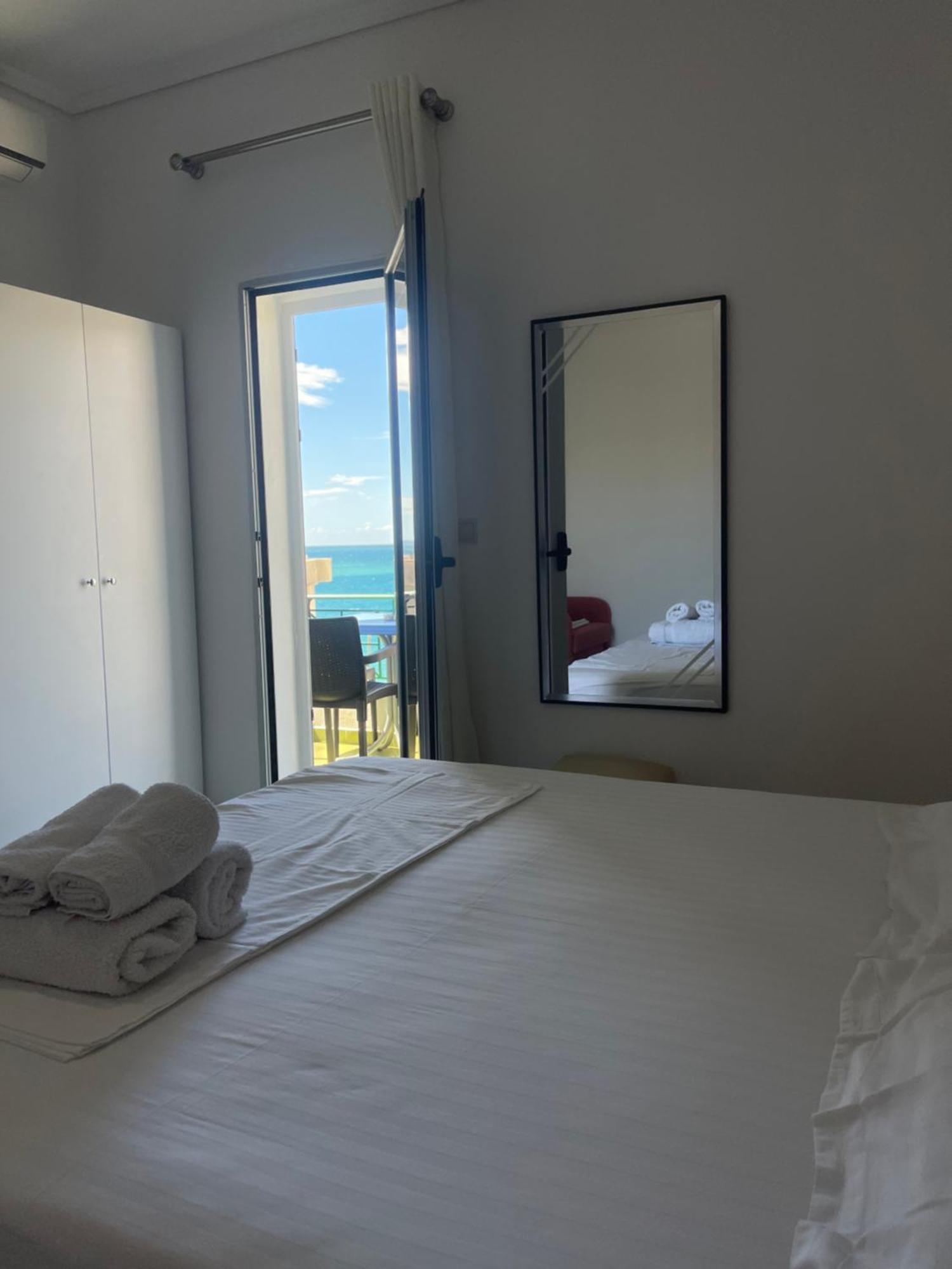 Villa Rrodhaj Sarandë Exterior foto