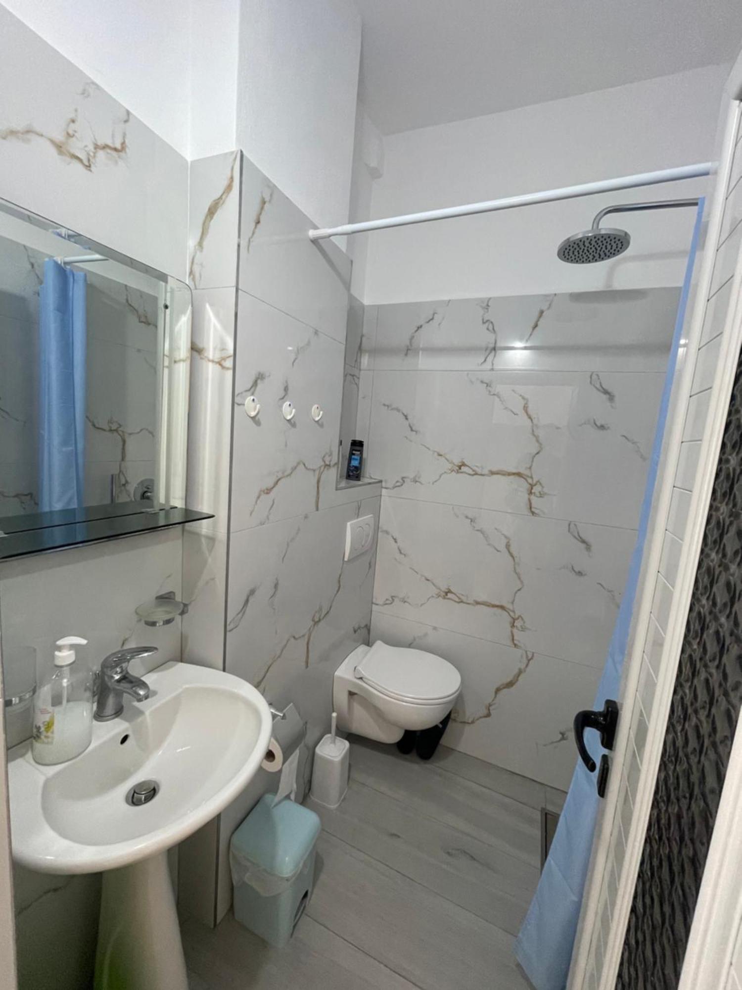 Villa Rrodhaj Sarandë Exterior foto